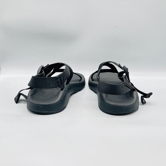 Chaco Sandals Mens 10 Black Adjustable Strap Slip On Sport Hiking Outdoor Shoes